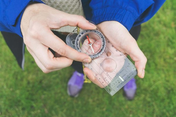 Quels sont les meilleurs sentiers de randonnée pour explorer les montagnes du Tibet?